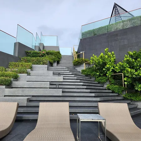 Apartment 芭提雅the Edge一居室浴缸公寓 *