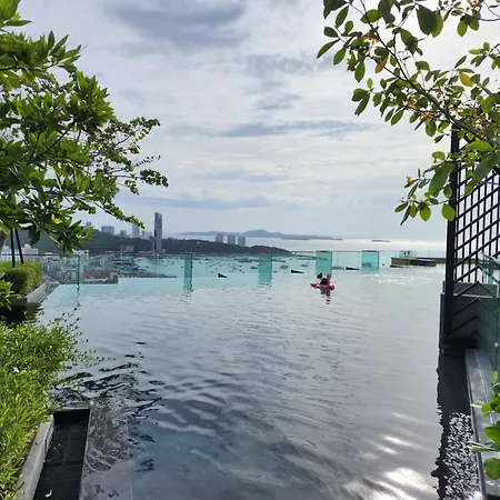 芭提雅the Edge一居室浴缸公寓