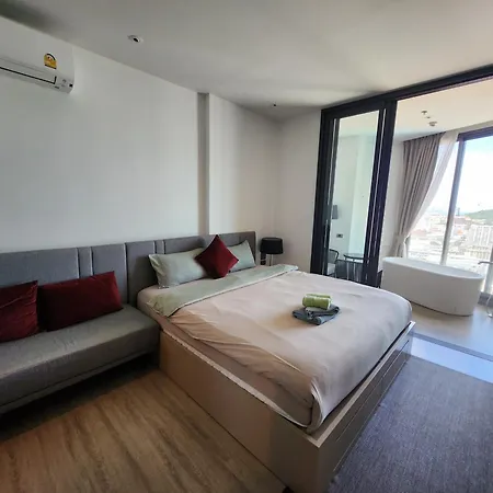 芭提雅the Edge一居室浴缸公寓 Apartment *