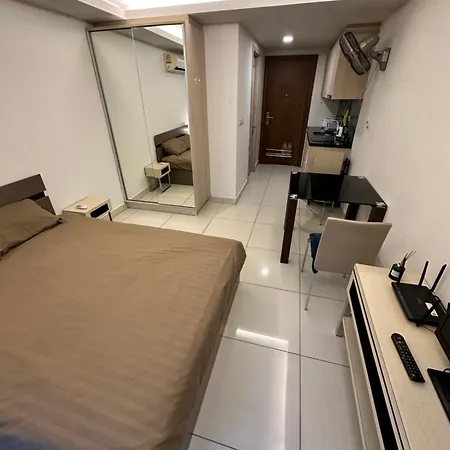 Laguna Bay 2 Studio Apartment *