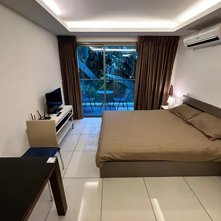 Laguna Bay 2 Studio