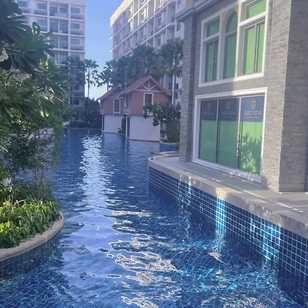 Apartment 阿卡迪亚酒店公寓/泳池景观/24小时保安