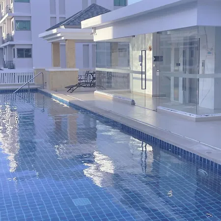 Apartment 阿卡迪亚酒店公寓/泳池景观/24小时保安 *