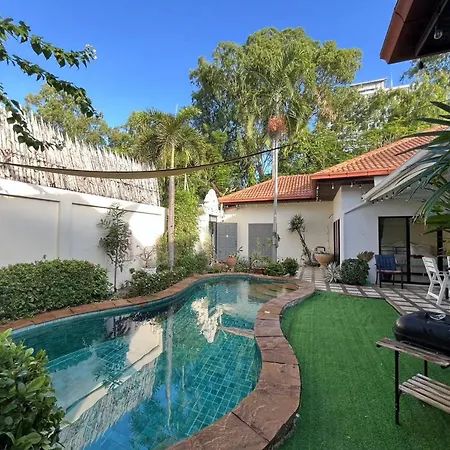 Mejestic Garden Villa