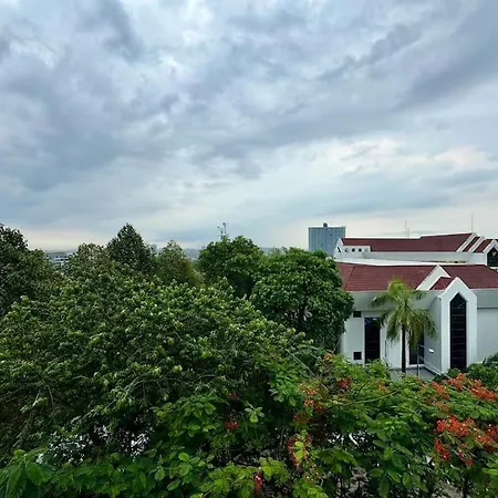 อพาร์ทเม้น Treetops By Psr Pattaya