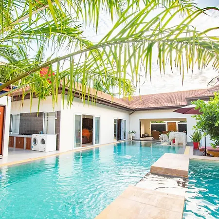 Seaside 3 Pools, 2 Mins Walk To วิลล่า