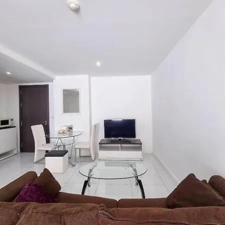 Near Cosy Beach,south Apartment *