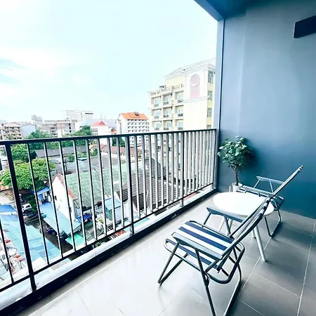 The Base 2bed King&queen With Infinity Pool *