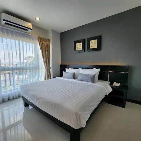 Lhc And โรงแรม 5*
