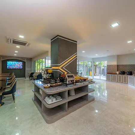 Lhc And 5* Pattaya