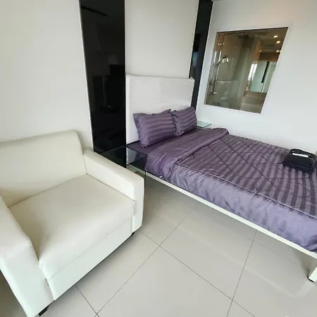 Apartment Center Ccr *