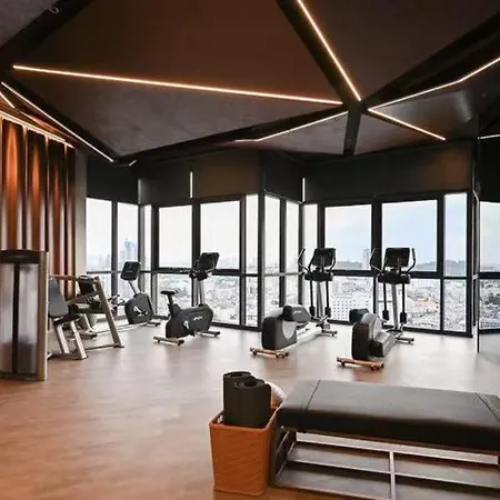 Apartment 24a网红无边泳池edge豪华单卧室套房 海滩3分钟 Pattaya