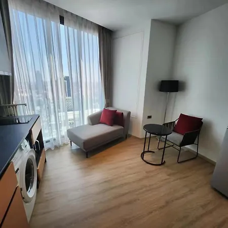 24a网红无边泳池edge豪华单卧室套房 海滩3分钟 Apartment