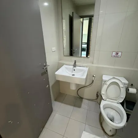 芭提雅市中心the Base 高端公寓酒店 Pattaya
