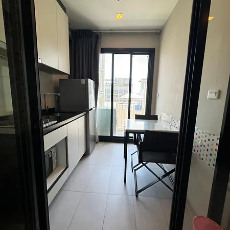 芭提雅市中心the Base 高端公寓酒店 Apartment