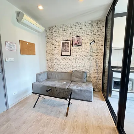 芭提雅市中心the Base 高端公寓酒店 Pattaya