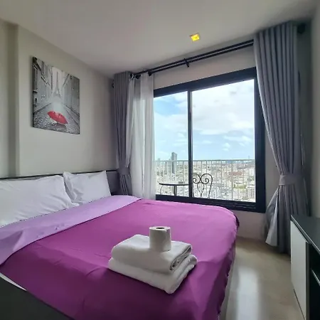 Apartment The Base Center Of Rooftop Swimming Pool Pattaya