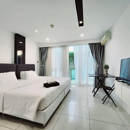 Apartment In The Heart Of