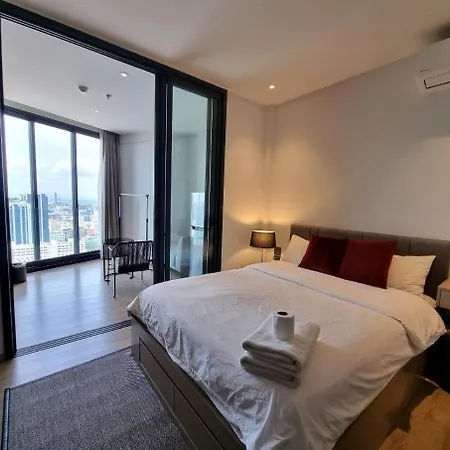 Edge Near Walking Street อพาร์ทเม้น Pattaya