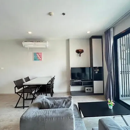 2 Bed Room, Large Living @ * Pattaya