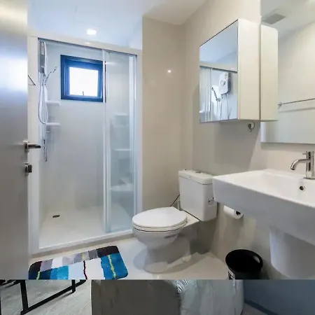 Apartment 2 Bed Room, Large Living @