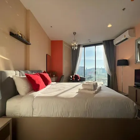 Downtown Chic Rooftop Pool #es20712 Pattaya