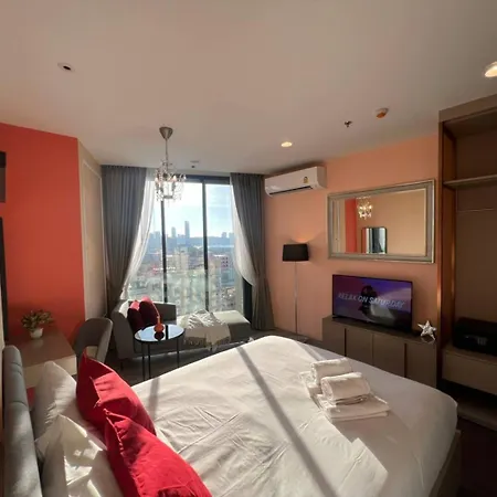 Apartment Downtown Chic Rooftop Pool #es20712 Pattaya