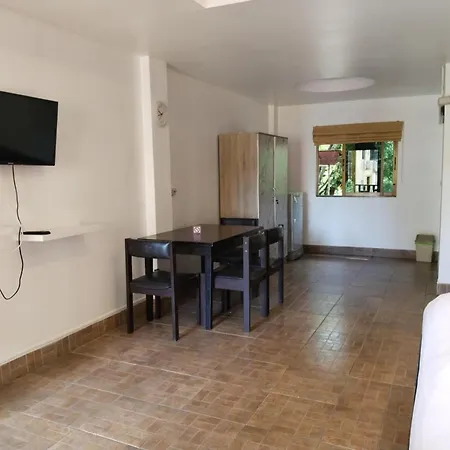Phratamnak & - 100 Mtr From The Guest house Pattaya