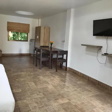 Phratamnak & - 100 Mtr From The Guest house Pattaya