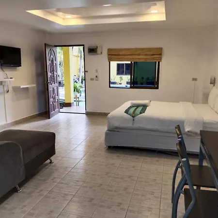 Guest house Phratamnak & - 100 Mtr From The 4*