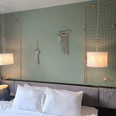 Downtown Lux Fun 2bedroom Rooftop Pool #tbb6173