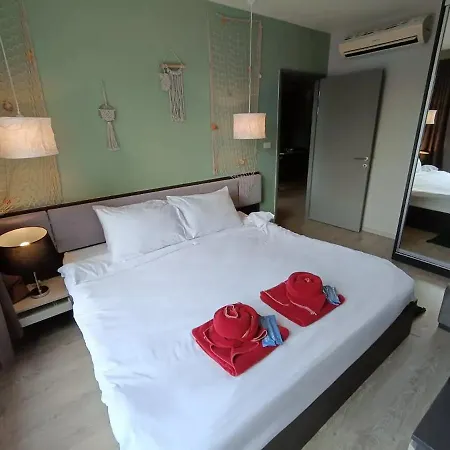 Downtown Lux Fun 2bedroom Rooftop Pool #tbb6173 Apartment *