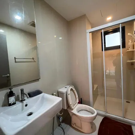 Downtown Lux Fun 2bedroom Rooftop Pool #tbb6032 * Pattaya