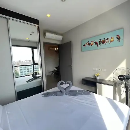 Downtown Lux Fun Rooftop Pool #ta1077 อพาร์ทเม้น Pattaya