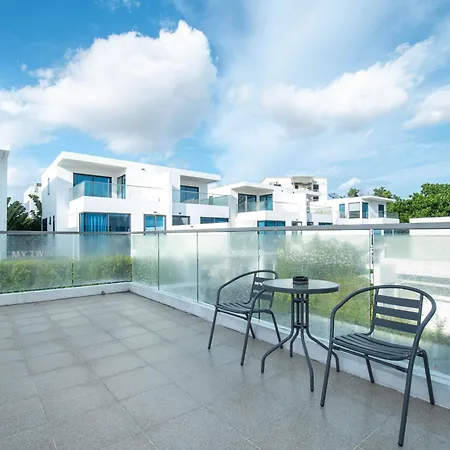 Rin Poolvilla 4bedroom Holiday home Pattaya