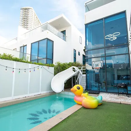 Rin Poolvilla 4bedroom Holiday home Pattaya