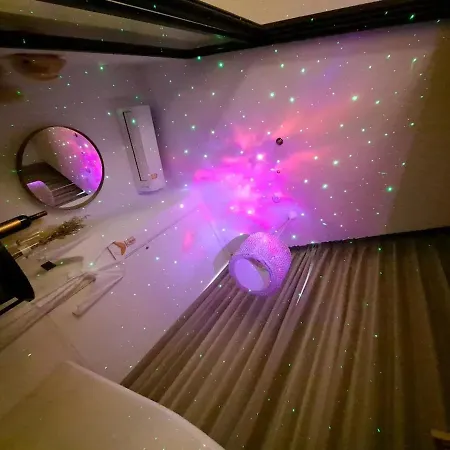 Apartment Floor Intimate Pleasure The Nestsuite#e92