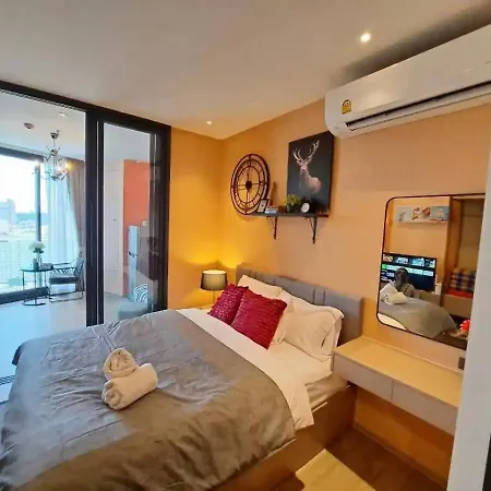 อพาร์ทเม้น Downtown Chic High Floor& Seaview #en58028