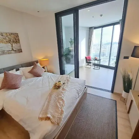Downtown Chic Rooftop Pool #es40321 Apartment Pattaya
