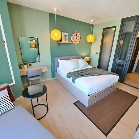 Downtown Chic Rooftop Pool #en34018 Apartment