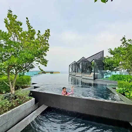Downtown Chic Rooftop Pool #en34018 * Pattaya