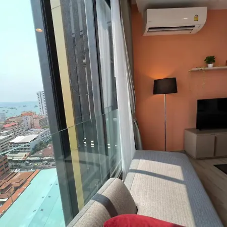 Downtown Chic Rooftop Pool #es32518 Pattaya
