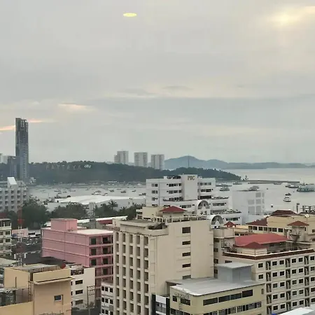 Apartment Downtown Chic Rooftop Pool #en26515 Pattaya