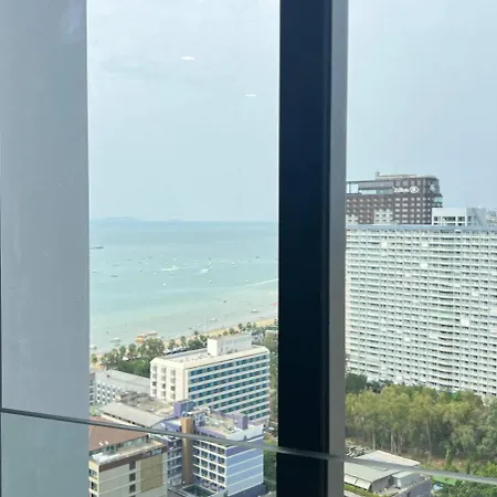 Apartment Downtown Chic High Floor& Seaview #es54727 Pattaya