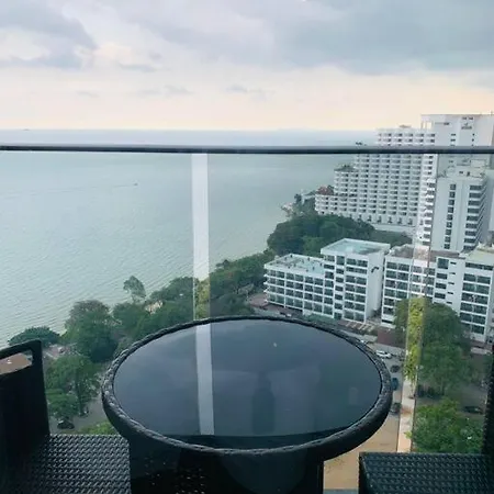 Andromeda Luxe King 1-br Seaview * Pattaya