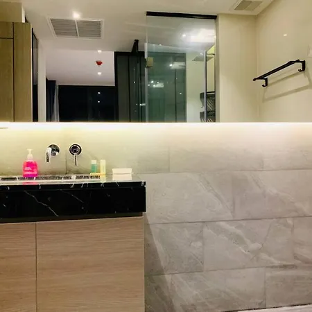Apartment Andromeda Luxe King 1-br Seaview *