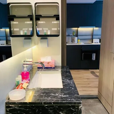 Andromeda Luxe King 1-br Seaview Apartment Pattaya