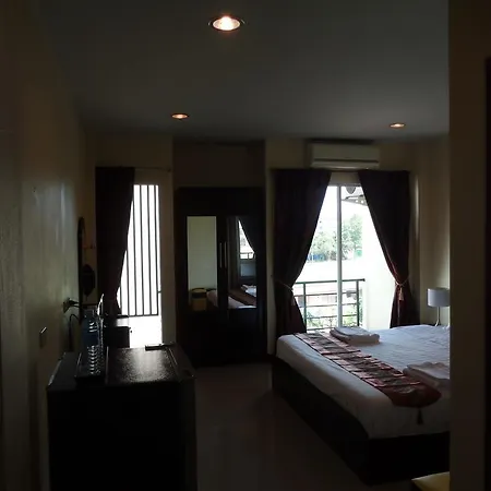บ้านพัก Tuy Knight Pattaya