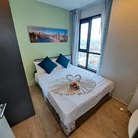 อพาร์ทเม้น Downtown 2bdrm 2bath Sea View Base #tbb946