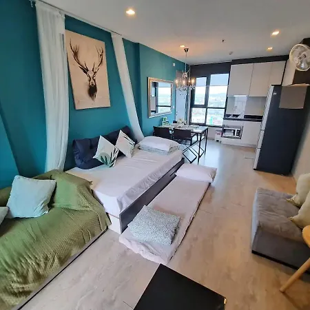 อพาร์ทเม้น Downtown 2bdrm 2bath Sea View Base #tbb946